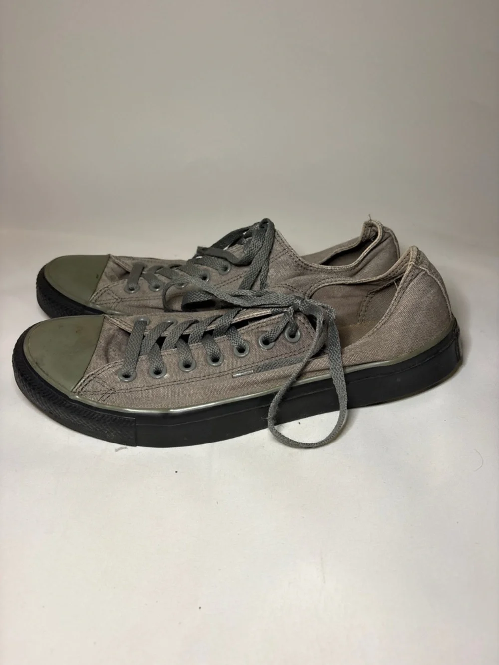 Converse All-Stars Olive Canvas Low-Top Sneakers for Men Size 9.5 - Picture 4 of 8